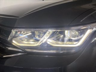 VOLKSWAGEN Tiguan 2.0 TDI 150 CV SCR DSG R-Line