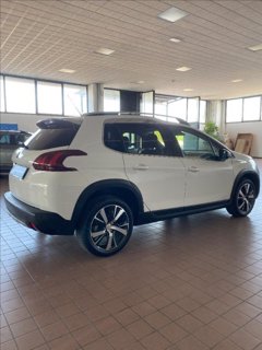 PEUGEOT 2008 BlueHDi 100 S&S Active