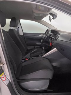 VOLKSWAGEN Polo 1.0 TSI R-Line