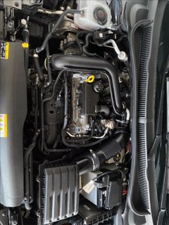 VOLKSWAGEN Polo 1.0 TSI R-Line