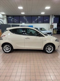 LANCIA Ypsilon 1.2 69 CV 5 porte Gold