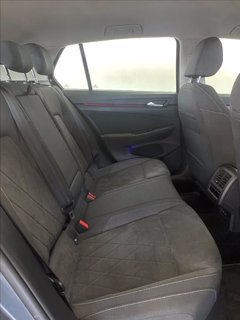 VOLKSWAGEN Golf 1.5 TGI DSG Style
