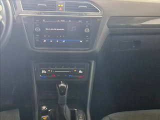 VOLKSWAGEN Tiguan 2.0 TDI 150 CV SCR DSG Elegance